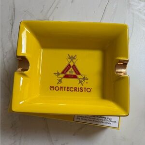 MONTECRISTO CIGAR ASHTRAY NEW IN BOX